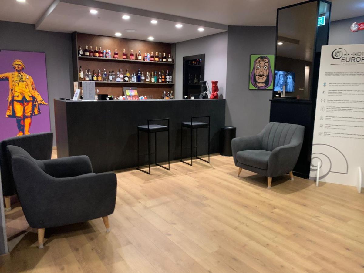 Europa Art Hotel 4*